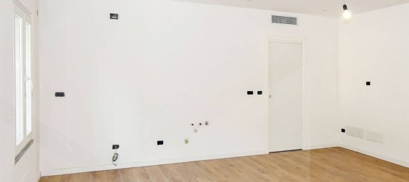 1 bedroom Apartment in Parabiago, Italy No. 27170 12