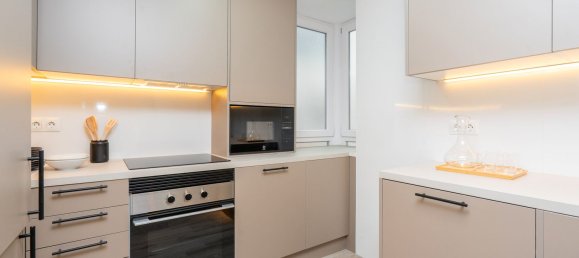 3 bedrooms Apartment in Madrid, Spain No. 141902 24