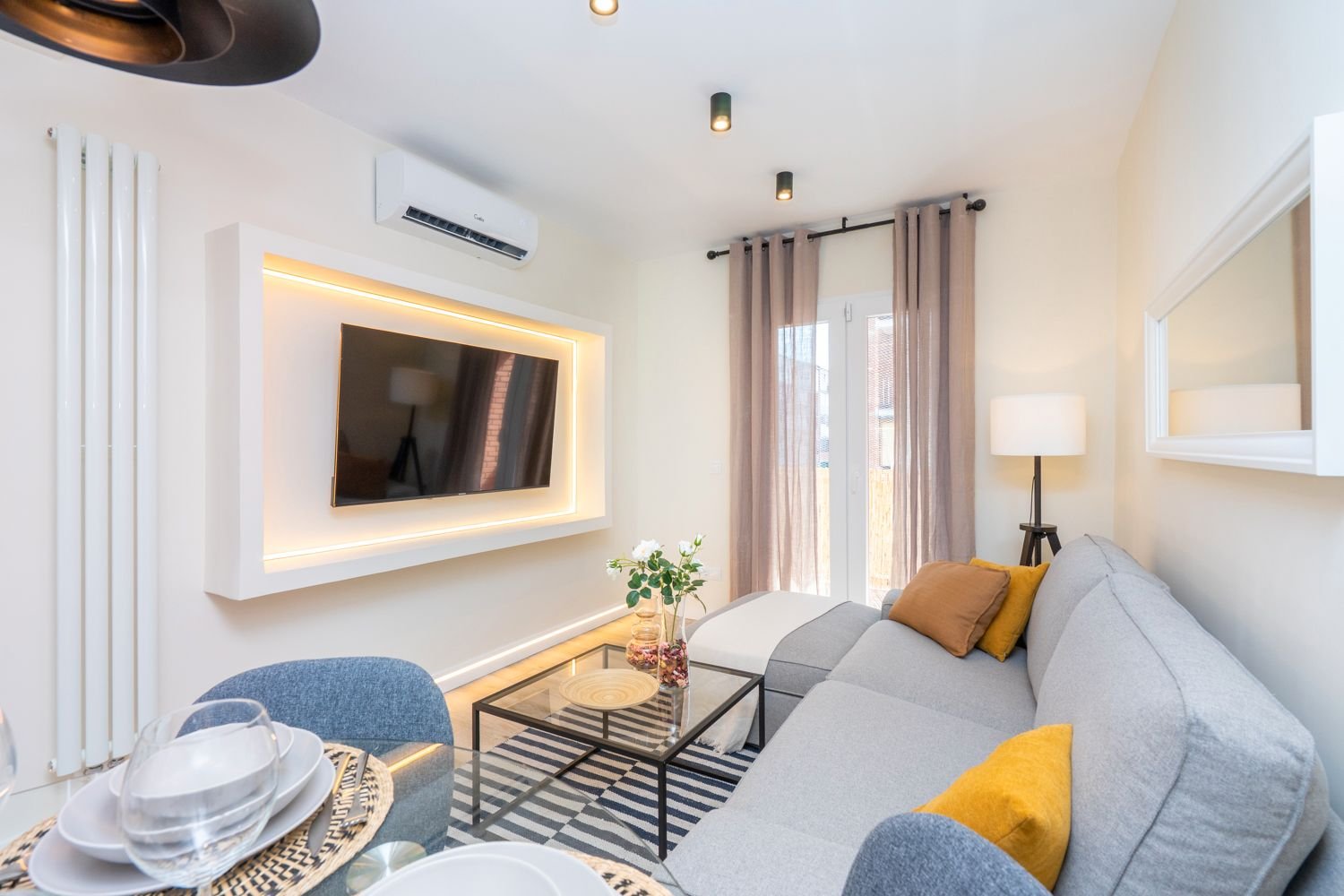 3 bedrooms Apartment in Madrid, Spain No. 141902