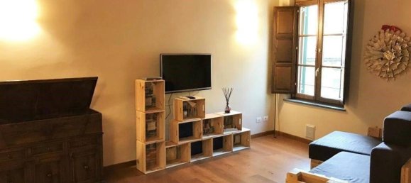 3 rooms Apartment in Lucca, Italy No. 298974 8