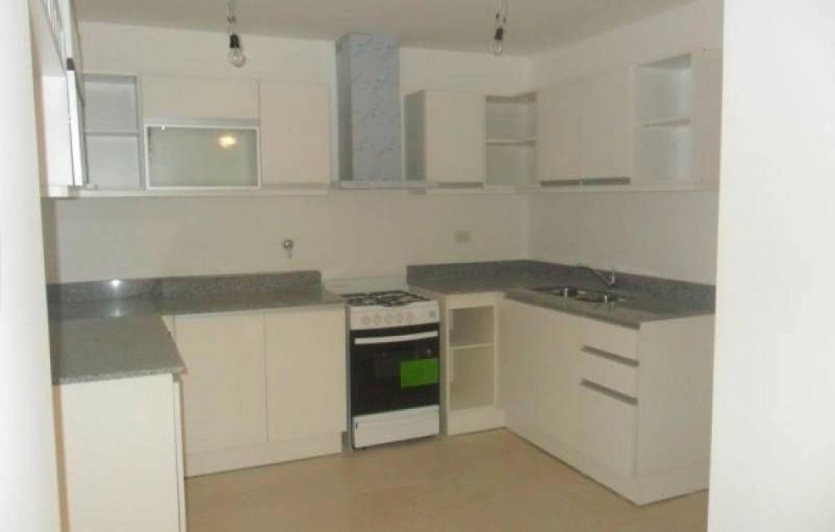 Apartamento de 3 dormitorios en Tigre, Argentina No. 21735