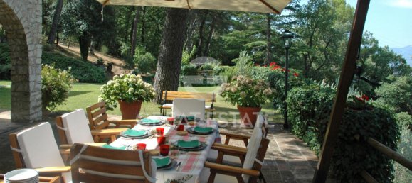 5 bedrooms Villa in Campello sul Clitunno, Italy No. 179438 6