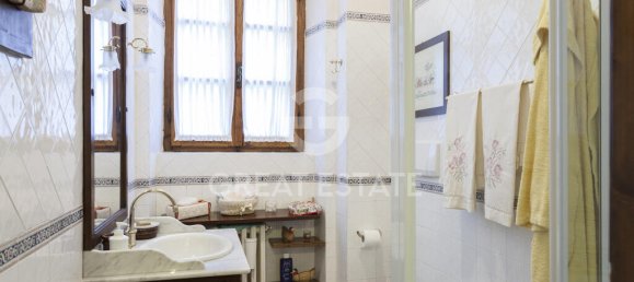 5 bedrooms Villa in Campello sul Clitunno, Italy No. 179438 24