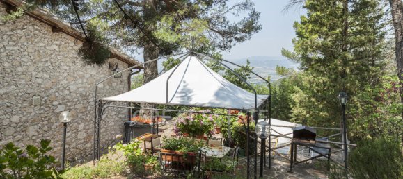 5 bedrooms Villa in Campello sul Clitunno, Italy No. 179438 8