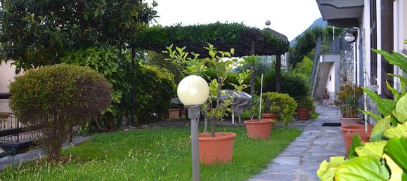 4 bedrooms Villa in Carate Urio, Italy No. 296857 2