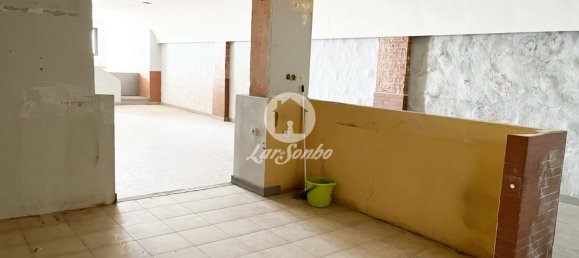 165m² Commercial property in Povoa de Varzim, Portugal No. 60076 10
