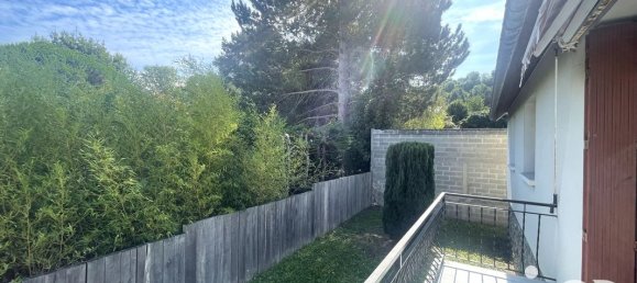 2 bedrooms House in Honfleur, France No. 357499 4