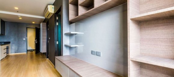 2 bedrooms Condo in Bangkok, Thailand No. 7484 7