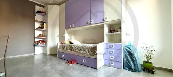 Apartamento de 2 dormitorios en Seveso, Italy No. 191309 10