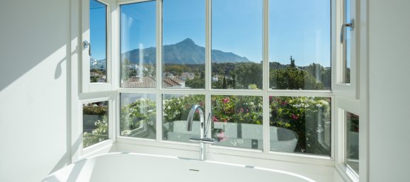 5 chambres Villa à Nueva Andalucia, Spain No. 3053 10