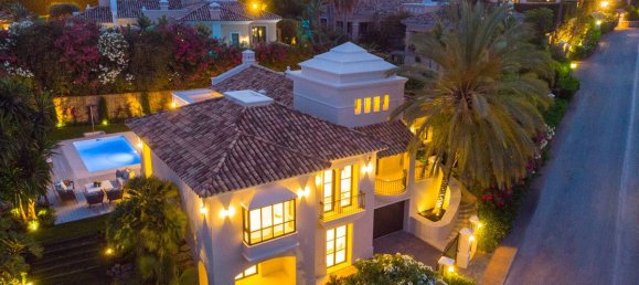 5 chambres Villa à Nueva Andalucia, Spain No. 3053 2