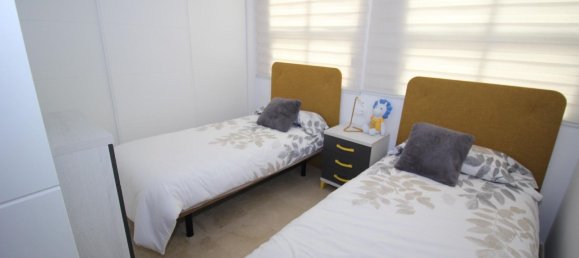 Apartamento de 3 dormitorios en Cádiz, Spain No. 148584 27