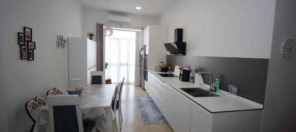 Apartamento de 3 dormitorios en Cádiz, Spain No. 148584 15