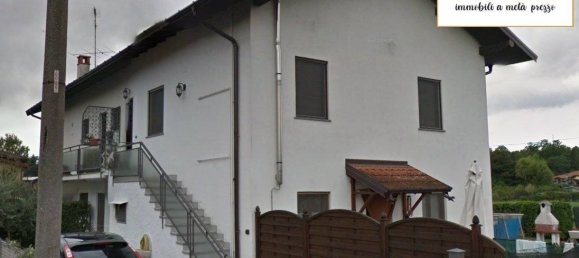 2 bedrooms Apartment in Biandronno, Italy No. 186493 2