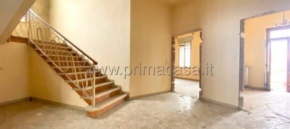 5 bedrooms Villa in Legnago, Italy No. 162651 4