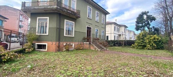 5 bedrooms Villa in Legnago, Italy No. 162651 2