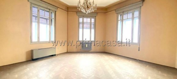 5 bedrooms Villa in Legnago, Italy No. 162651 6