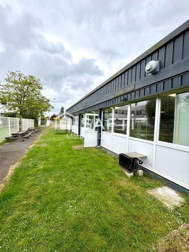 250m² Commercial property in Dunkerque, France No. 152738