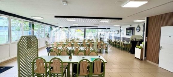 250m² Commercial property in Dunkerque, France No. 152738 4