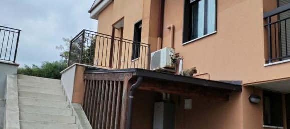 8 bedrooms House in Termoli, Italy No. 347862 8