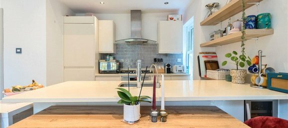 2 bedrooms Apartment in London, United Kingdom No. 7717 12