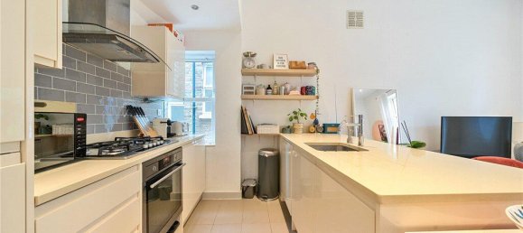 2 bedrooms Apartment in London, United Kingdom No. 7717 7