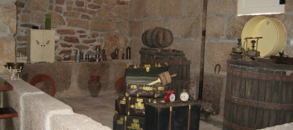 9 bedrooms House in Tabuaco, Portugal No. 135154 6