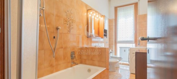 3-salle Appartement à Concorezzo, Italy No. 263424 28