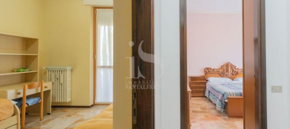 3-salle Appartement à Concorezzo, Italy No. 263424 18