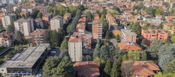 3-salle Appartement à Concorezzo, Italy No. 263424 37