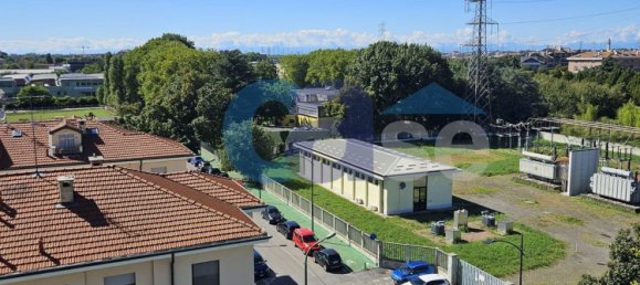 3 bedrooms Apartment in Novate Milanese, Italy No. 373146 16