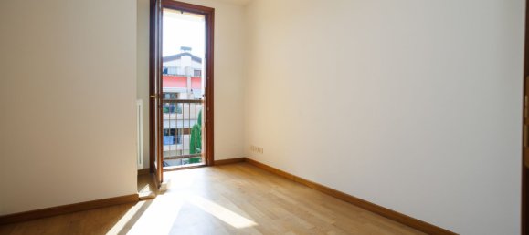 Apartamento de 4 dormitorios en Cesena, Italy No. 347737 25