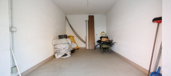 Apartamento de 4 dormitorios en Cesena, Italy No. 347737 4