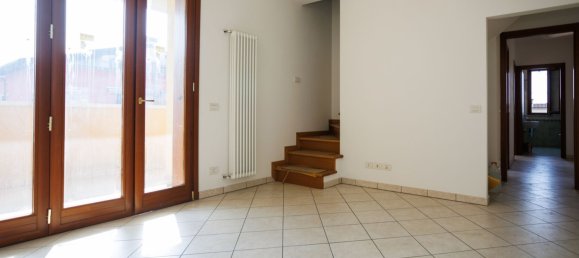 Apartamento de 4 dormitorios en Cesena, Italy No. 347737 9