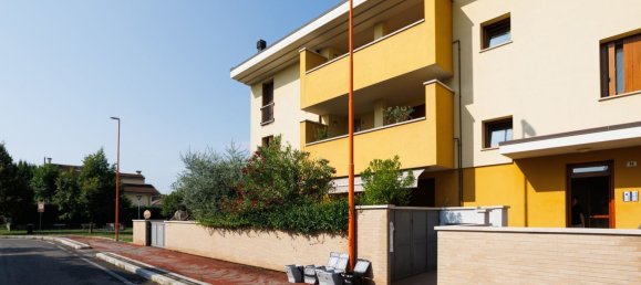 Apartamento de 4 dormitorios en Cesena, Italy No. 347737 24