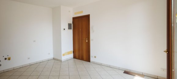 Apartamento de 4 dormitorios en Cesena, Italy No. 347737 21