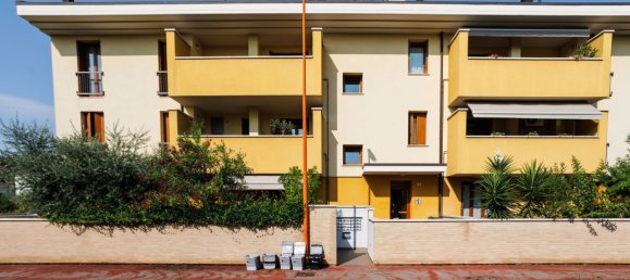 Apartamento de 4 dormitorios en Cesena, Italy No. 347737 23