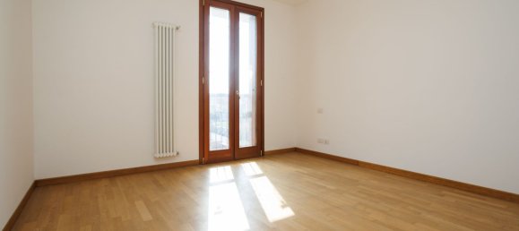 Apartamento de 4 dormitorios en Cesena, Italy No. 347737 12