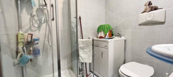 3 rooms Apartment in Rome, Italy No. 28787 28