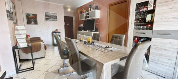 3 rooms Apartment in Rome, Italy No. 28787 8