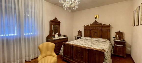 Вилла с 5 комнатами в Капаннори, Италия № 154734 15