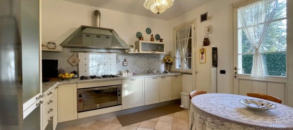 Вилла с 5 комнатами в Капаннори, Италия № 154734 8