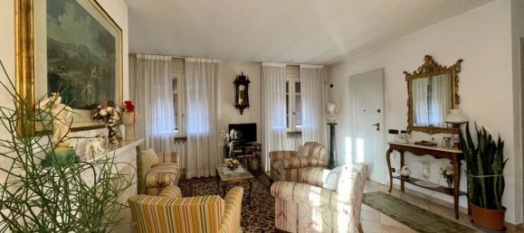 Вилла с 5 комнатами в Капаннори, Италия № 154734 7