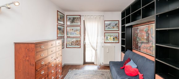 Квартира с 4 комнатами в Пескьера Борромео, Италия № 148967 24