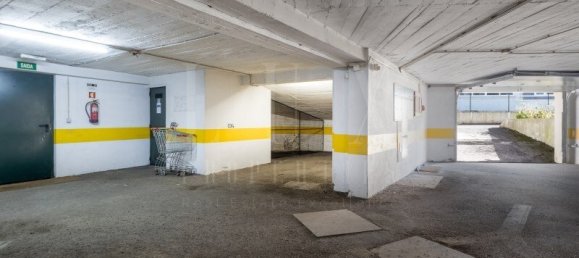 Apartamento de 2 dormitorios en Cascais, Portugal No. 102024 38