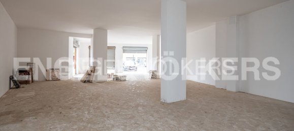 2 rooms Commercial property in Rome, Italy No. 68611 8