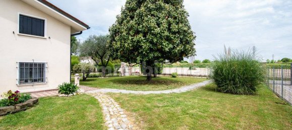 4 chambres Villa à Noventa Padovana, Italy No. 341652 3