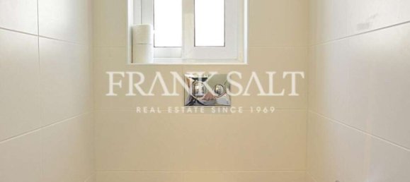 1 bedroom Apartment in Sliema, Malta No. 9256 4