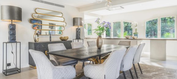 5 bedrooms Villa in Mougins, France No. 1 7