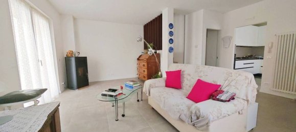 4 bedrooms Villa in Trento, Italy No. 61303 2